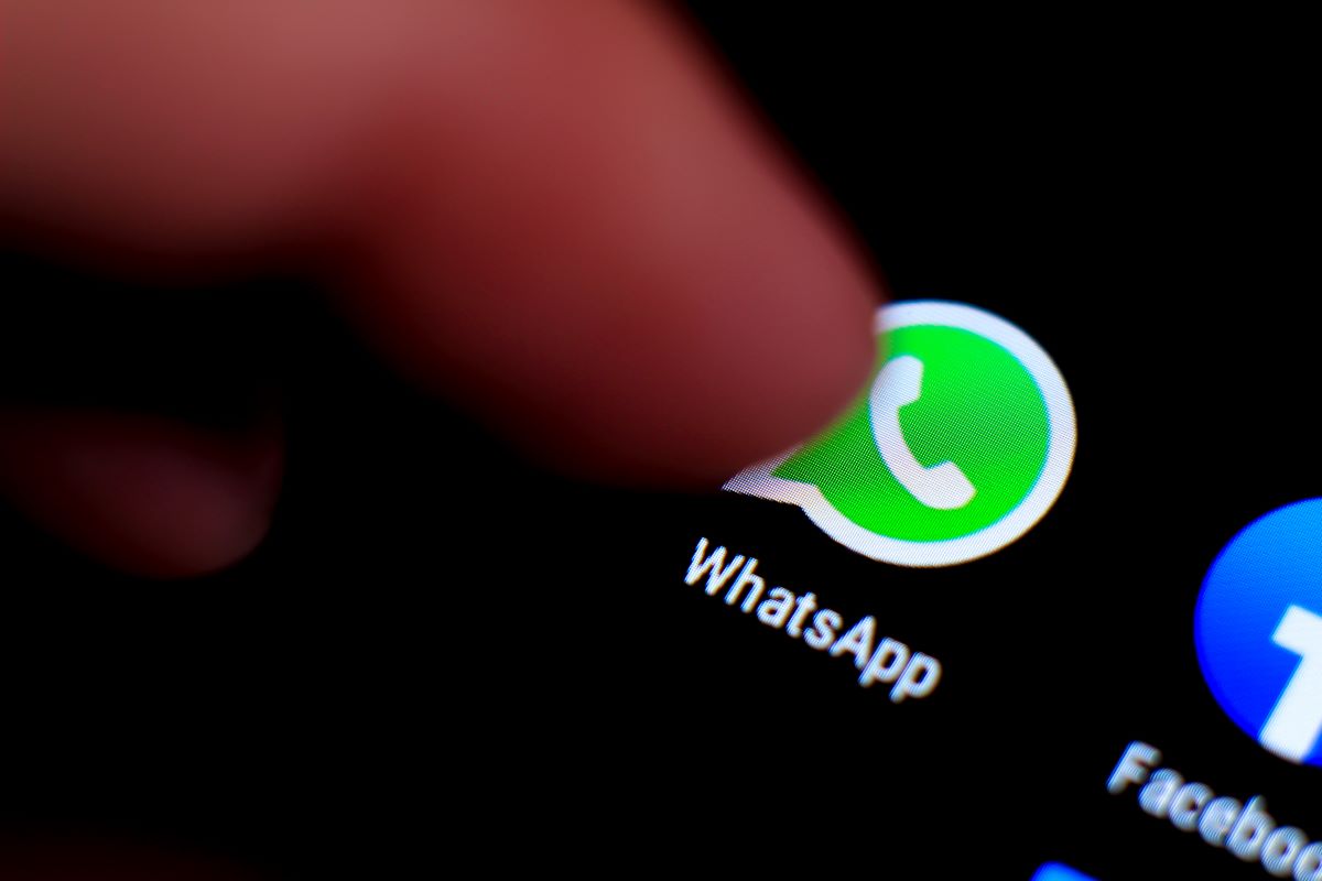 WhatsApp WhatsApp